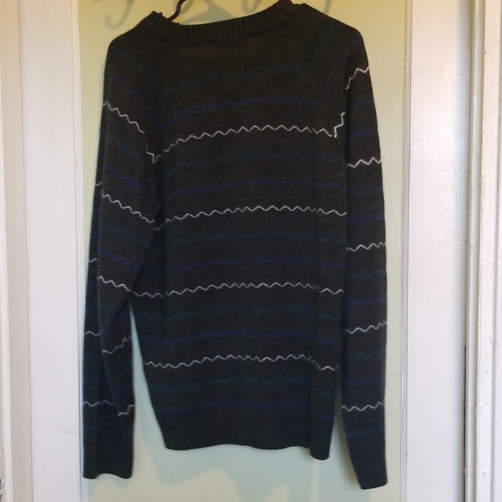 Clockhouse Sweater - Picture 3 of 3